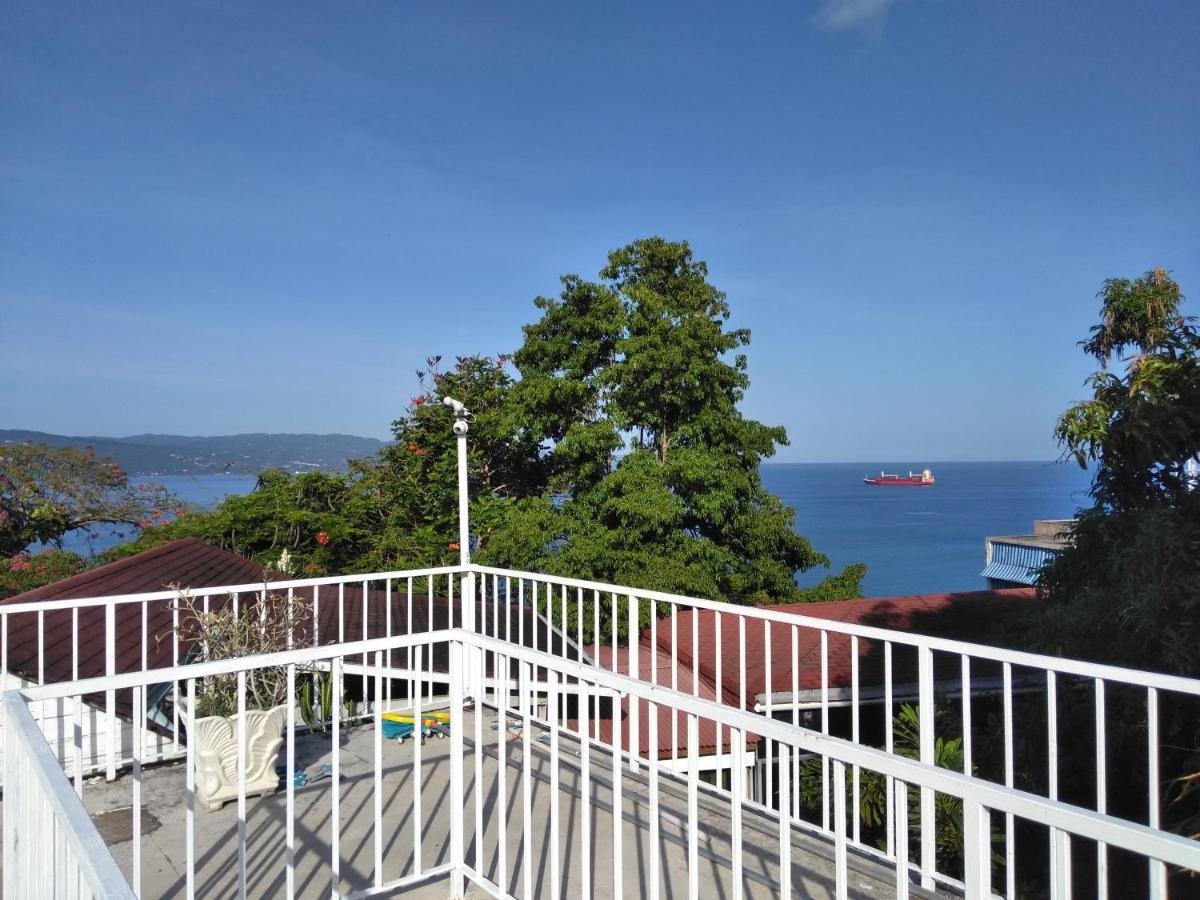 Irresistible View-Mobay Club 1408 Apartment Монтего Бей Екстериор снимка